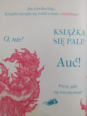 "Ale chwileczkę..." - zdjęcie jednej ze stron "Książki, która nie chciała być czytana".